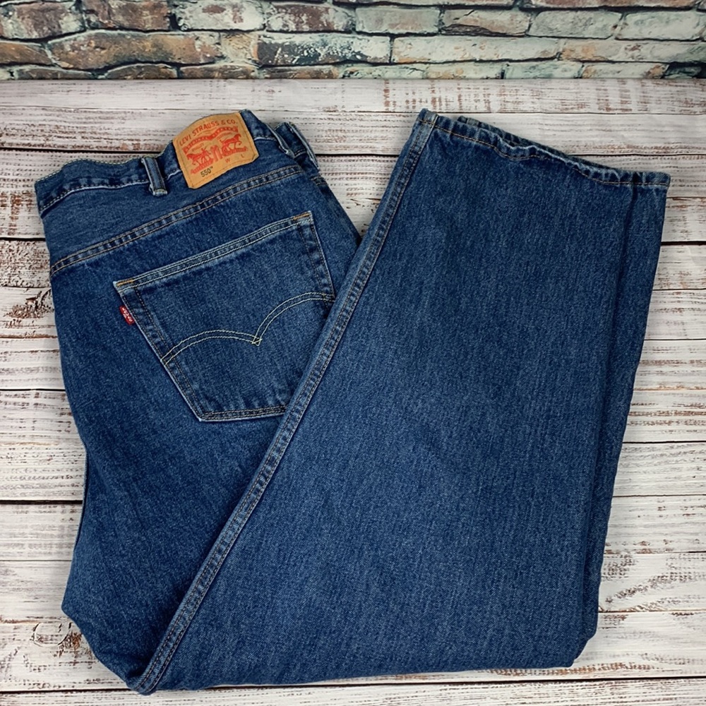 Levi Strauss “550” Straight leg blue jeans
size 46 - Picture 8 of 13